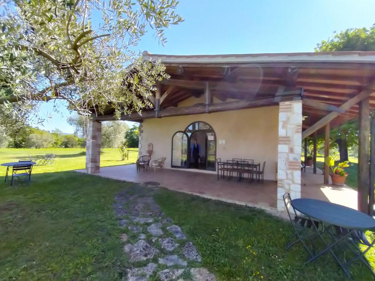 Agriturismo Bio Pian Dei Casali Saturnia Bagian luar foto