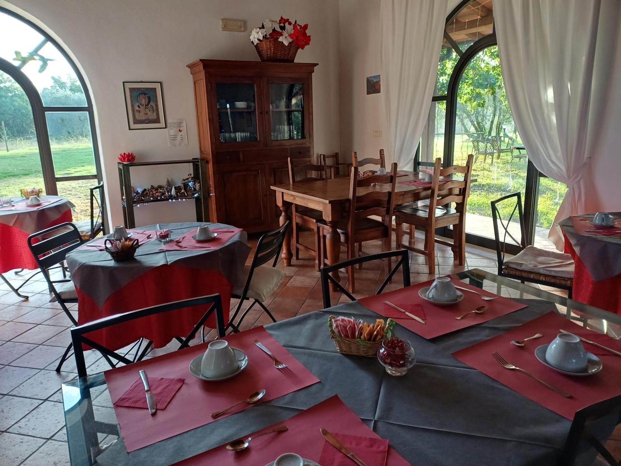 Agriturismo Bio Pian Dei Casali Saturnia Bagian luar foto