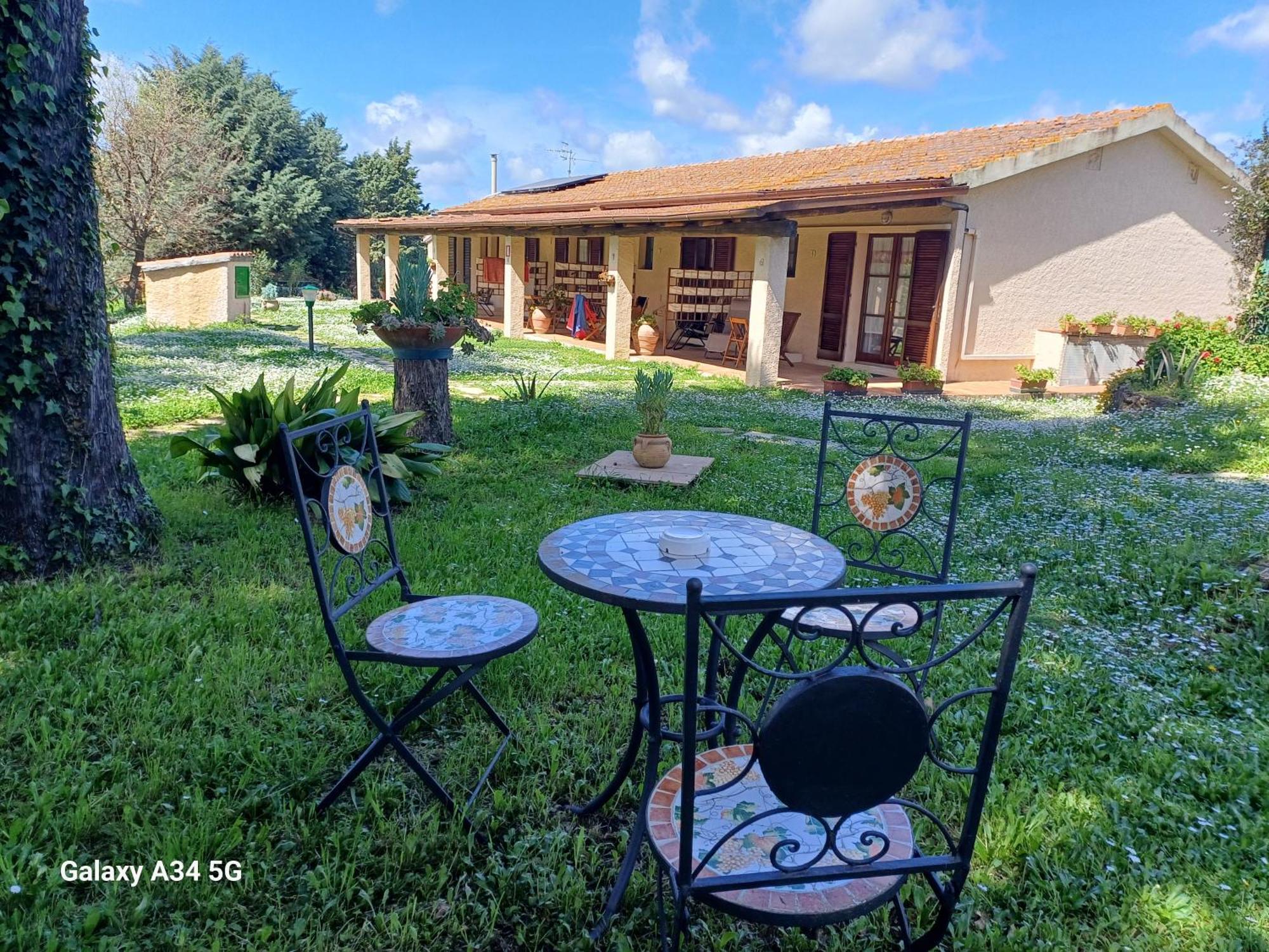 Agriturismo Bio Pian Dei Casali Saturnia Bagian luar foto